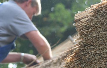 professional Fenay Bridge thatchers